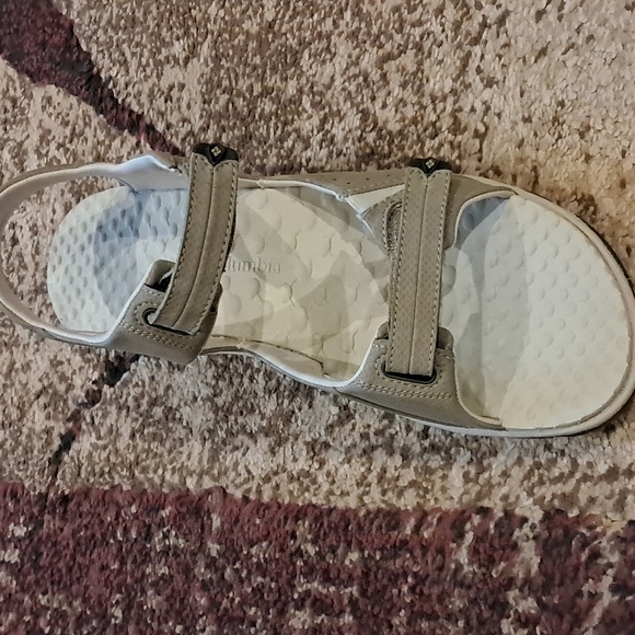 Columbia Surf Side Sandal, nwb, size 10 - Picture 2 of 4